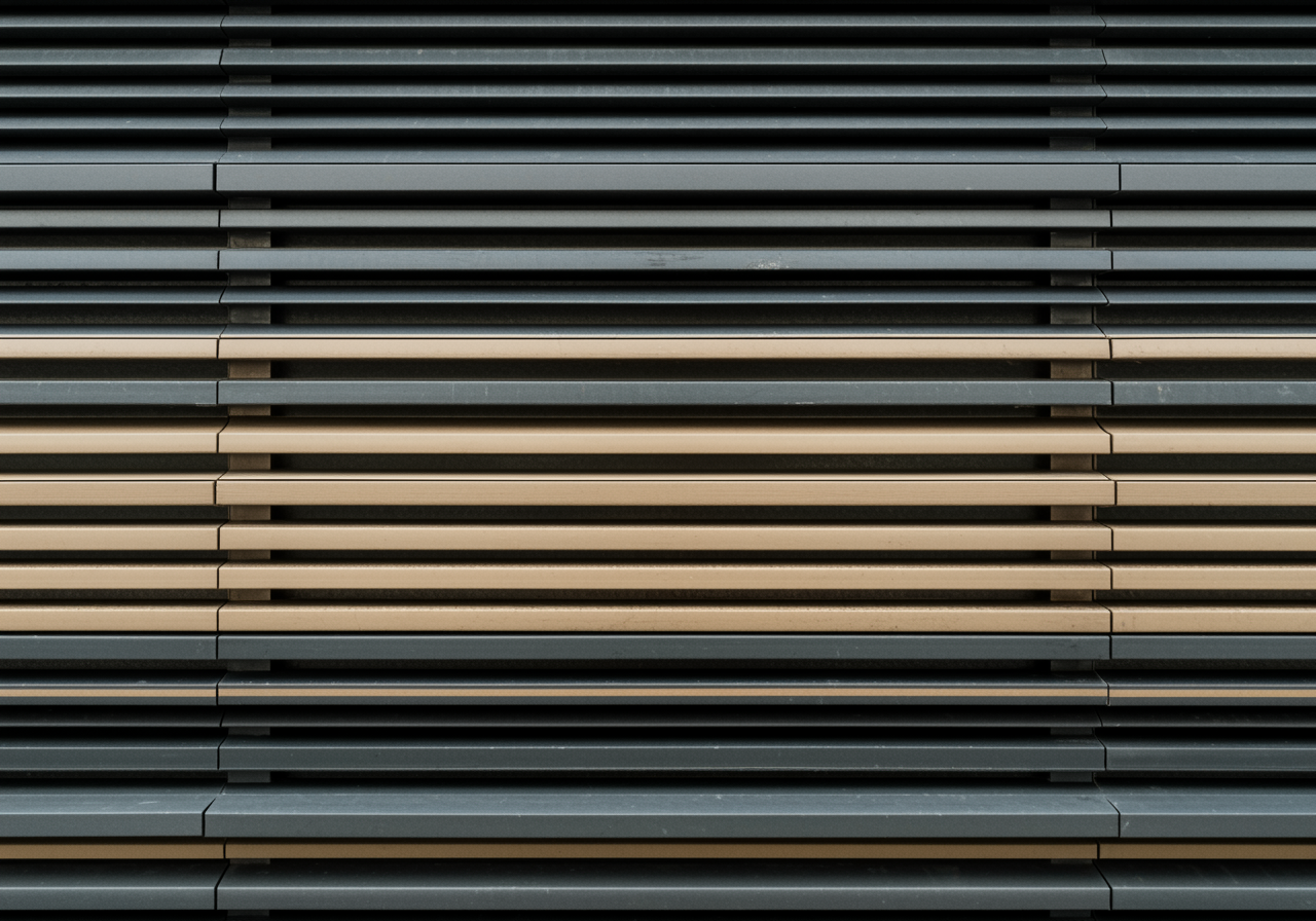 Placas e Malhas Metálicas para Decoração e Proteção de Fachadas